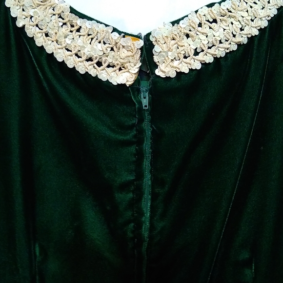 Emerald green long velvet dress, gown. Vintage, handmade - Picture 13 of 15